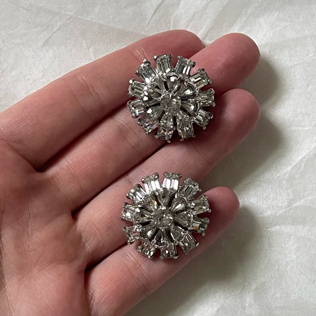 Hollycraft Rhinestone Earrings Clip-On.